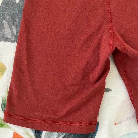 Aerie Chill Play Move bike shorts rust - Picture 7 of 9